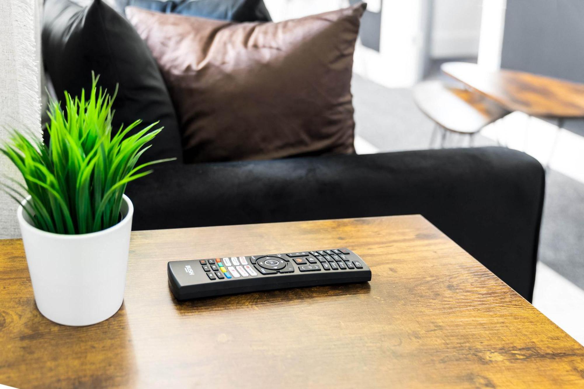 Cradley Heath Luxe Apartment - Rowley Regis - Parking - Top Rated - Netflix - Wifi - 49Bg מראה חיצוני תמונה