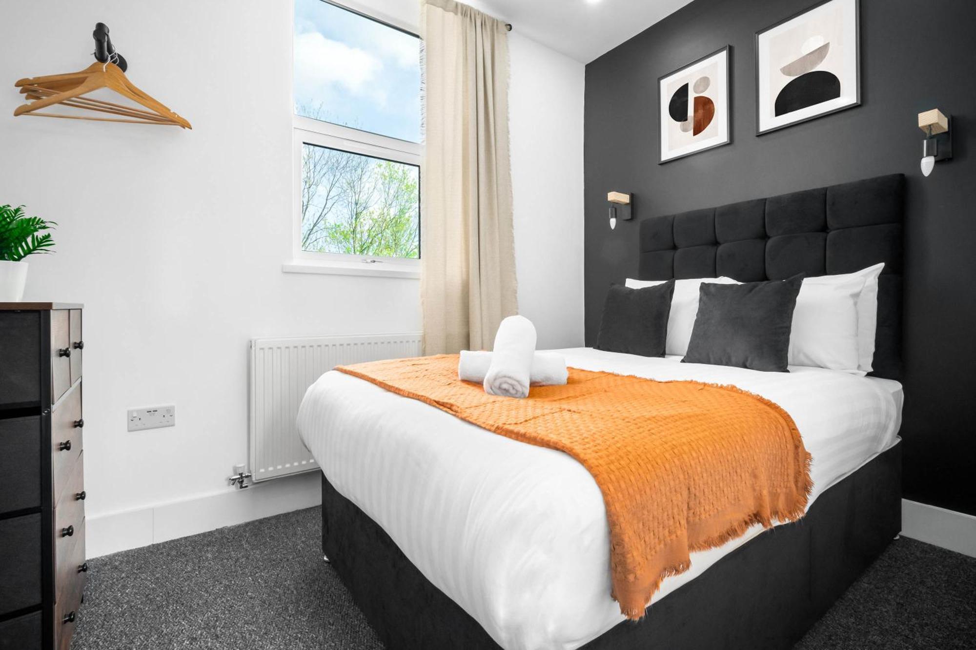 Cradley Heath Luxe Apartment - Rowley Regis - Parking - Top Rated - Netflix - Wifi - 49Bg מראה חיצוני תמונה