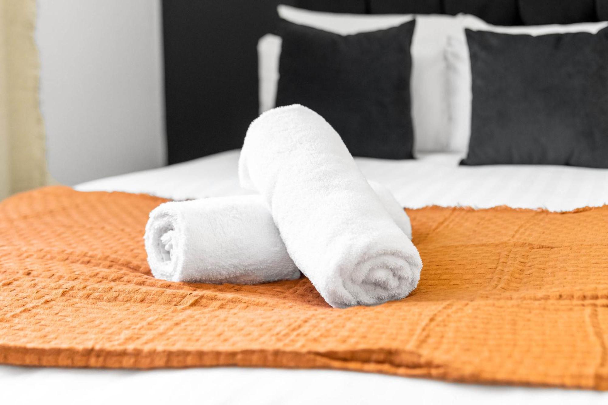 Cradley Heath Luxe Apartment - Rowley Regis - Parking - Top Rated - Netflix - Wifi - 49Bg מראה חיצוני תמונה